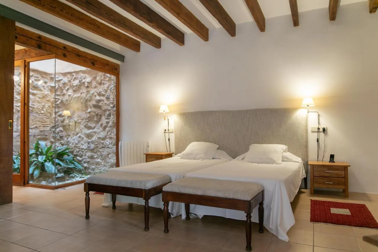Hotel Can Moragues Artà 4*,